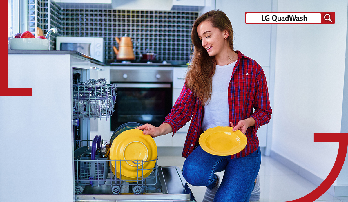 LGGulf's tweet image. We’re here to save you time! Our dishwashers will do all the work for you 😌

lge.ai/60143PJgG 

#LG #Dishwashers #EasyLoading #LGQuadWash #QuadWash #LGGulf #GCC 
#Dubai #KitchenAppliances #toughstains #deepclean