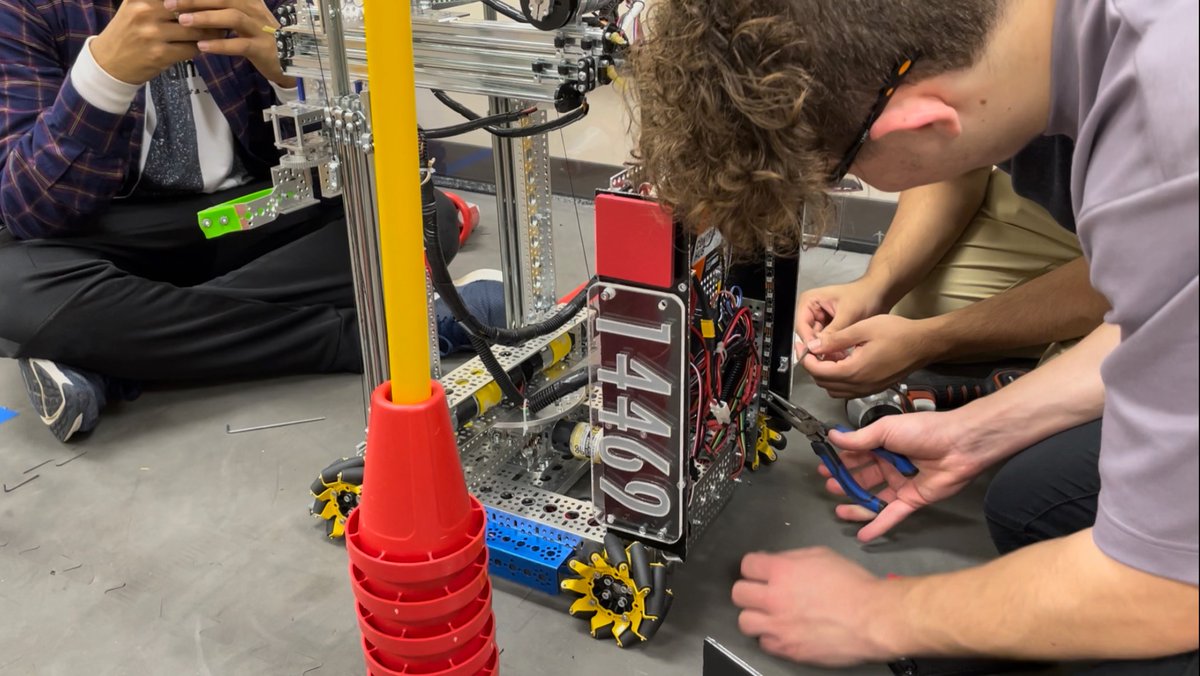 HowRobotics's tweet image. Our Sprint 7 iteration highlights video is now out on our YouTube channel!

Link: youtu.be/iBURIDolVEg 
-
-
#FTC #PowerPlay #Robots #Robot #Robotics #FYP #foryoupage #YouTube #NewVideo #technology #learning #design #STEM