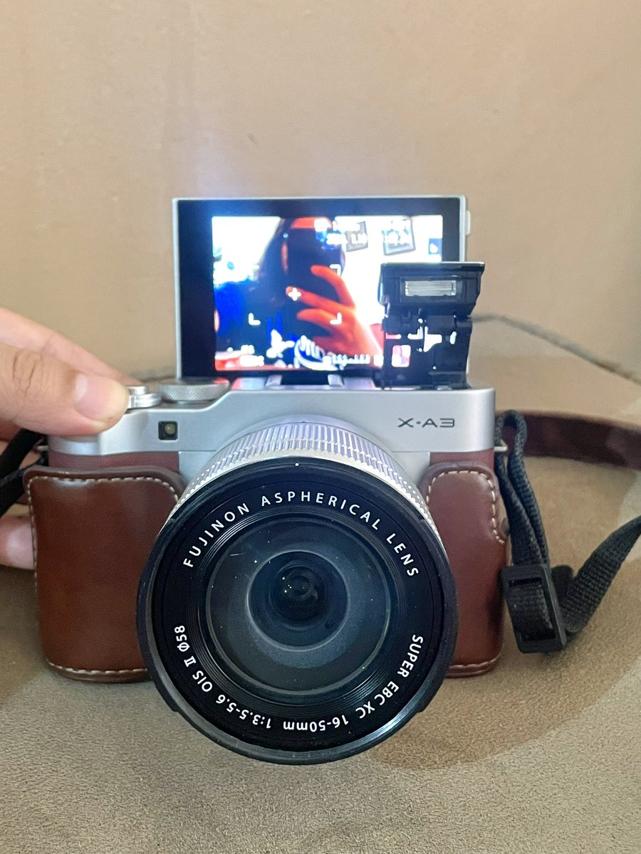jirudambns's tweet photo. WTS | LFB | PH

📸 FUJIFILM X-A3 📸

👉 12,500php (slightly negotiable) 

❌ no box and charger included

•Free EXTRA Original battery and case (with neck strap)
•Camera plus lens
•Lens cap
•Battery

PM me for more details! https://t.co/3nyHHWHnid