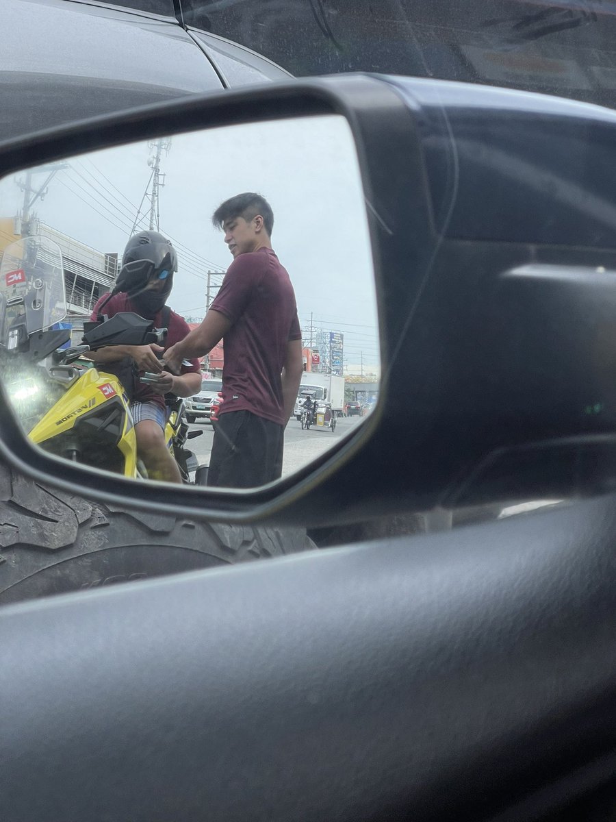 badboy_sagad's tweet photo. Guess who ang pogi na guy na to pakalat-kalat sa daan. Hehe. #alterpampanga https://t.co/12an9m7Y5Z