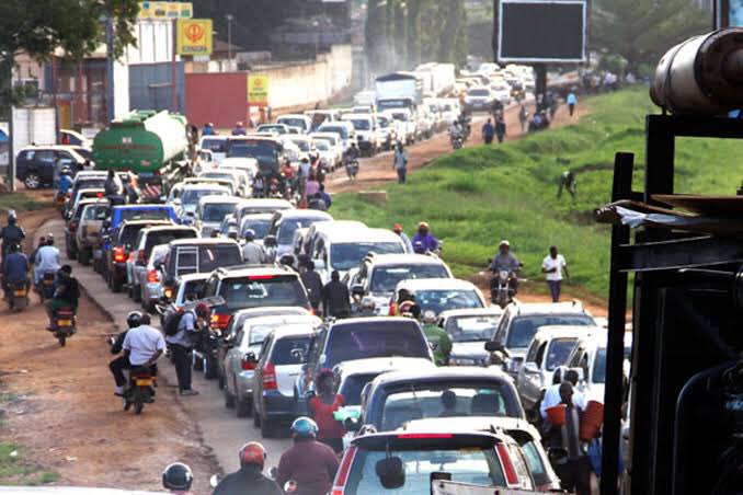 PataParking's tweet image. A rainy morning in kampala comes with traffic congestion.
Dont get stranded in this kampala Jam while your searching for a secure parking.
Reserve with us @pataparking
#realtimeparking.