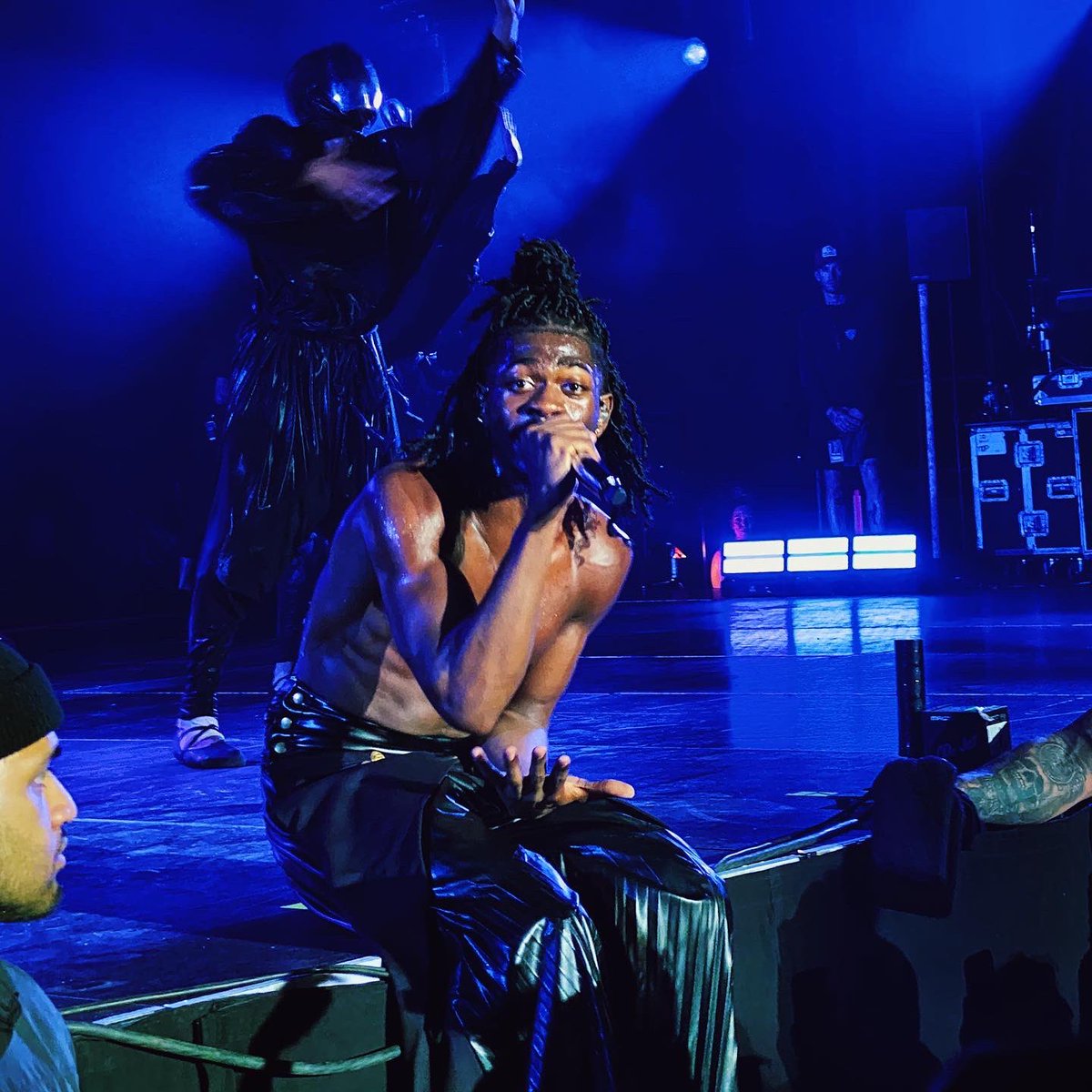 alwaysunny182's tweet photo. My pics of @LilNasX in Sydney 🦄💅🏼💖 #lilnasX #longlivemonterotour https://t.co/HWmchG0yEC