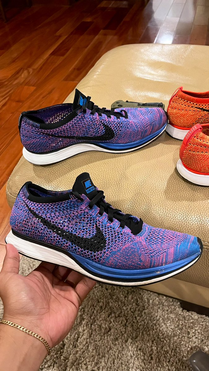 uppermostSalsa's tweet image. Recent cops lol been hunting Union 4s for so damn long. Finally found it at a steal of a price. Bright Crimson and Indigo Racers I finessed for $27 a pair lmao slept on