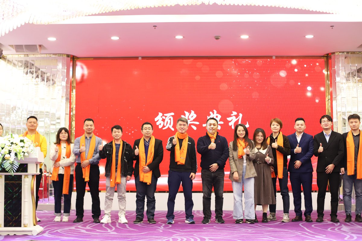 DarveenTechnol2's tweet image. Celebrating the 2022 year-end party of Darveen has a perfect and happy ending together!
#Darveen thanks every employee for their hard work and dedication in the past year! Thanks to every customer for their support and trust! 
darveen.com

#yearendparty #industrialpc