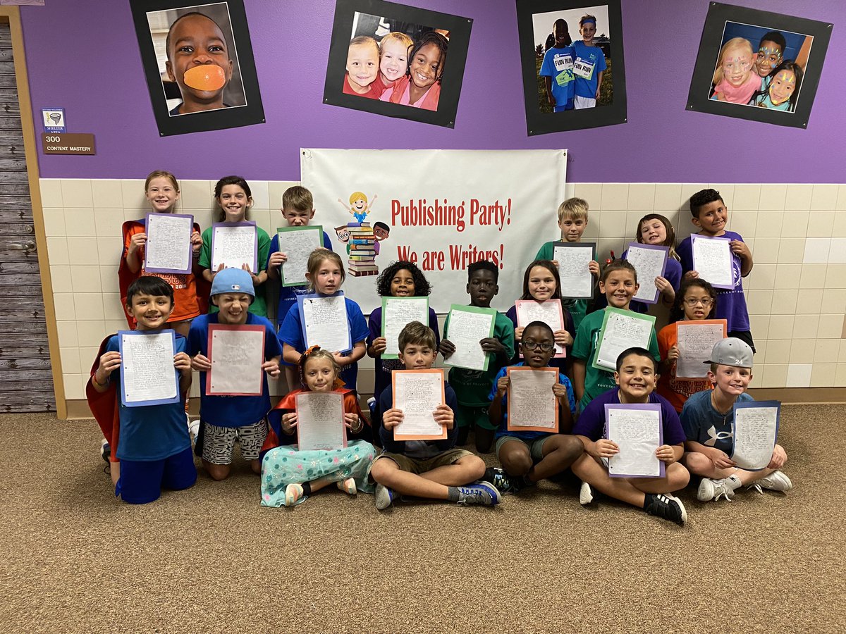 SmileyWeik's tweet photo. @laurenTarshis ELAR 3rd grade teacher here! 👩🏻‍🏫 My students would absolutely L♥️VE this opportunity with with you! What an amazing experience that would be!🤩 https://t.co/AlM4si2b03