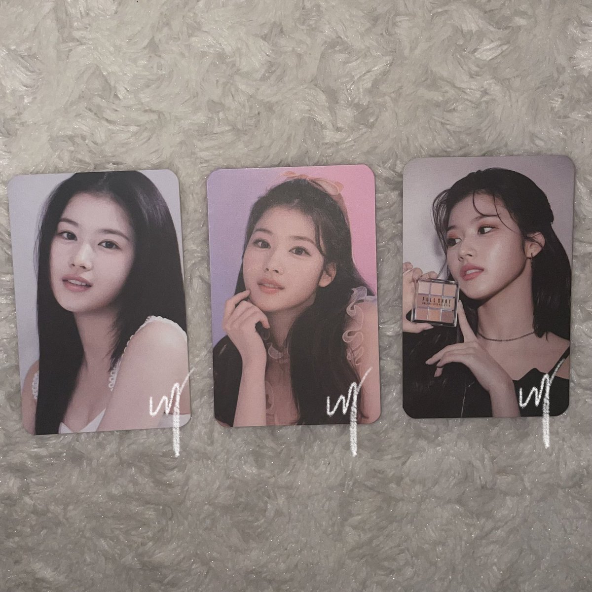 cynsult's tweet photo. ic interest check na medyo wts lfb ph 😭

— sana apieu pc set !
— 60% sure pa sjhdjdk
— dm max budget for set (including other gg/twice pcs) if inch ! 🥹 https://t.co/T9vwittRTH