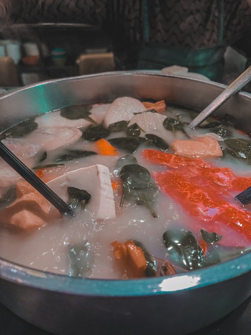 2 pic. Hot Pot ? https://t.co/WYVlvO2xBI