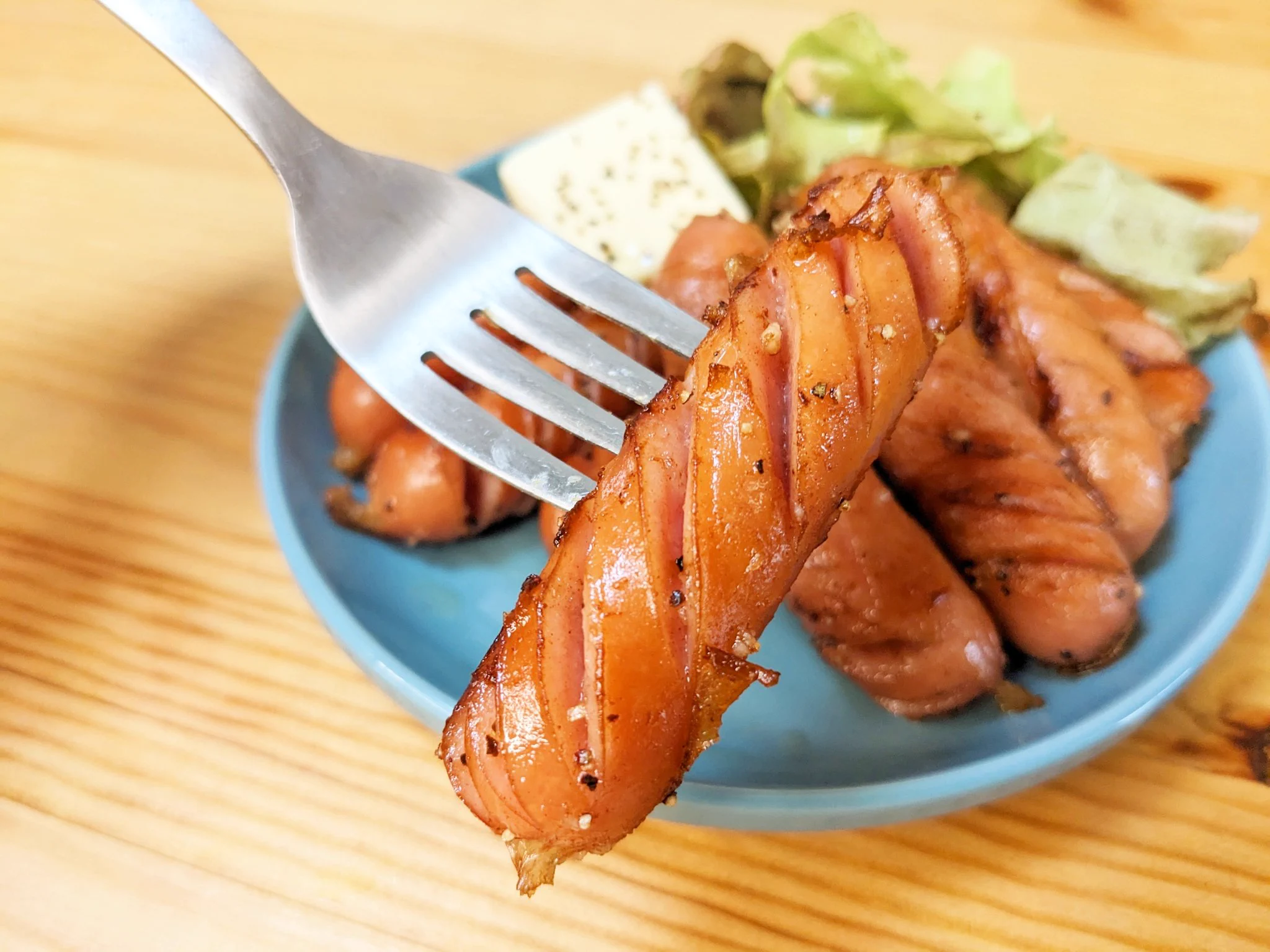 ウインナー+ちょっとした材料で作れちゃう！おつまみや、おかずの一品にもぴったりそうなウインナーレシピ！