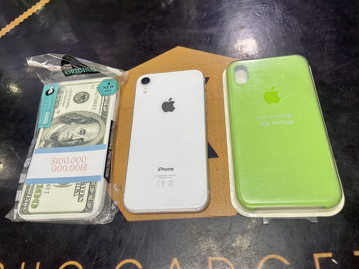 PhcGadget's tweet photo. 🗣️ “I Need an affordable iPhone without button on the screen📱” 💥

iPhone XR 

Price: 120k

🚀 Chip unlock &amp; a free pouch https://t.co/B6zyKWkSmz