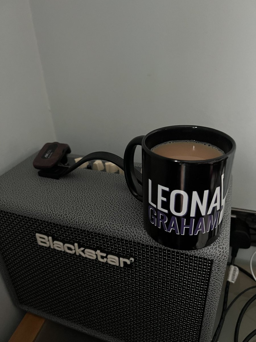 Cheers @leonagraham Tea tastes the best in my new mug!! #TeaBreakTrivia #QueenOfRock 🤘🏻