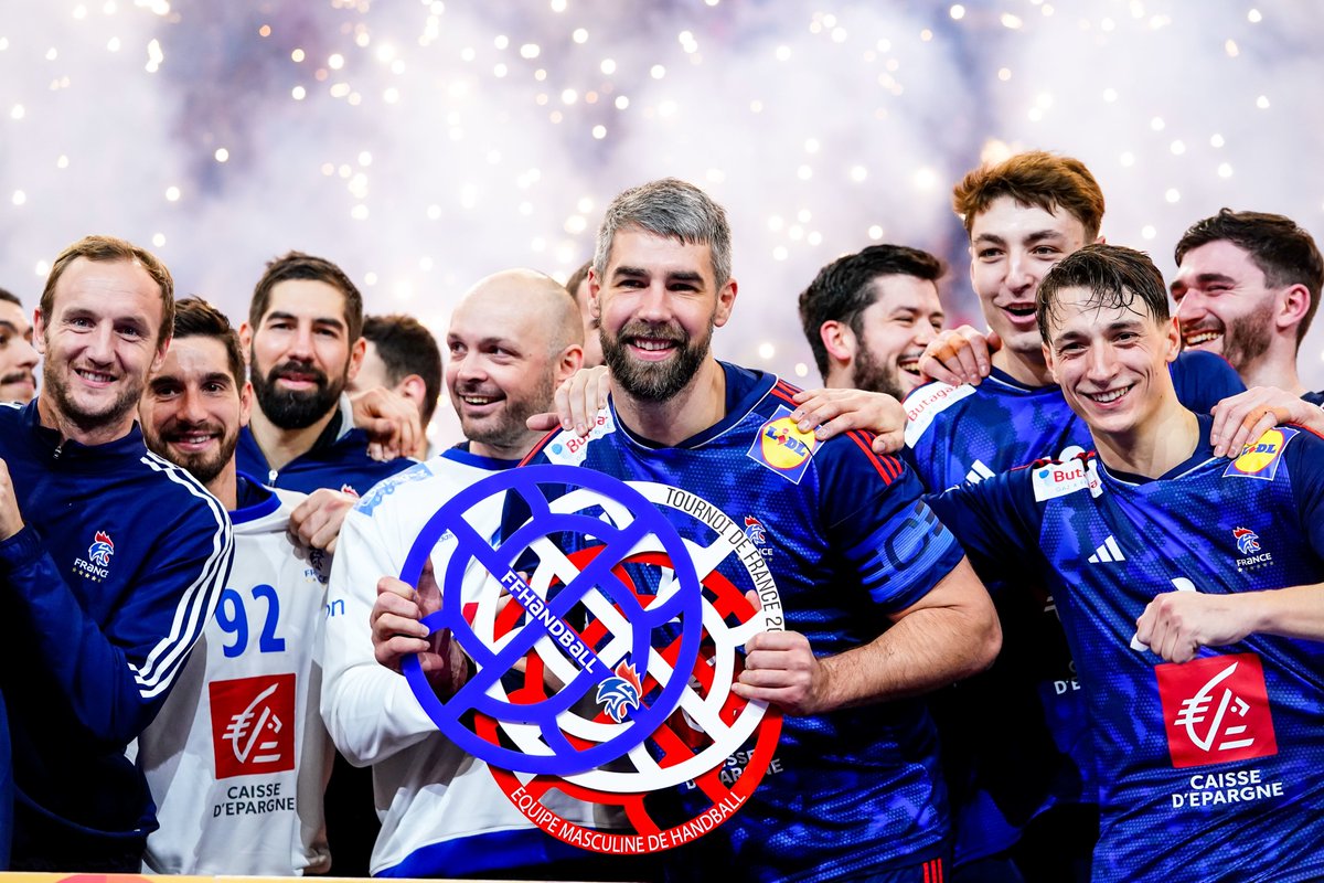 lidlfrance's tweet photo. Félicitations à l'équipe de @FRAHandball pour leur victoire lors de cette première édition du Tournoi de France ! 🤾‍♂️ Lidl est fier d'être partenaire et d’avoir soutenu les Bleus tout au long de cette compétition #TournoiDeFrance #handball #PartageonsLeGoutDuTerrain #SoifdExploits https://t.co/EX9mqmMIAk