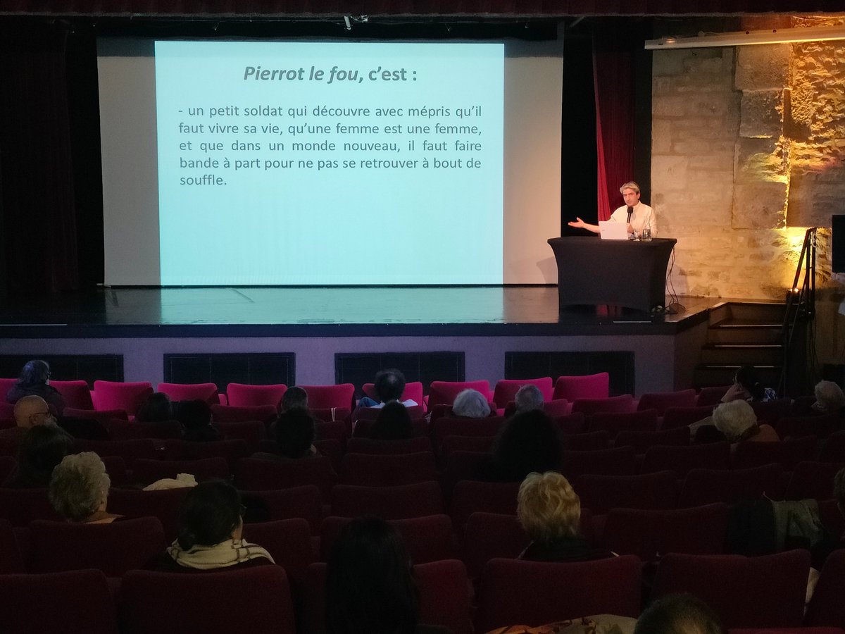 Cinema2Scenes's tweet photo. Bamchade Pourvali était bien à Besançon hier pour nous parler du "Style Godard". Sa conférence fut passionnante jusqu'au bout et essentielle pour accompagner cette rétrospective qui se poursuit au Kursaal jusqu'au 24 janvier. Merci à lui et merci pour votre présence ! https://t.co/hFag0l2298