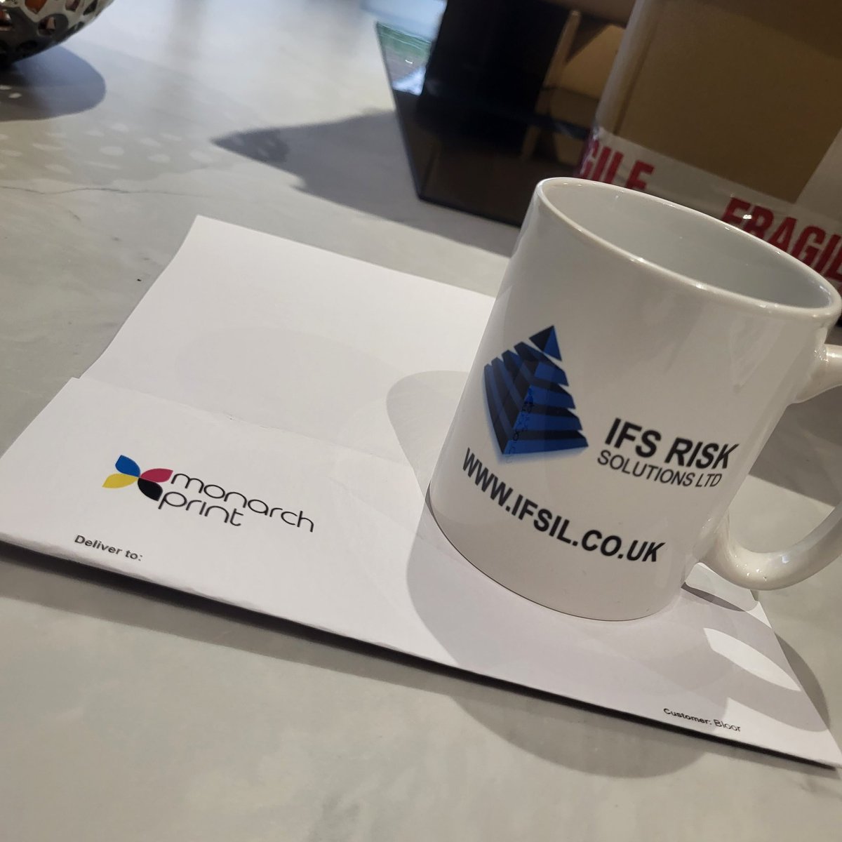 @MonarchPrintLtd, thanks for the amazingly quick response to our order! Ordered Friday delivered Tuesday #getthekettleon #corporatemerch #greatcustomerservice