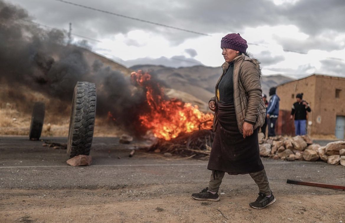 muquchinchi's tweet photo. 🇵🇪PERU VIVE MASSACRE E MÍDIA INTERNACIONAL IGNORA

EM UM ÚNICO DIA, foram registradas pelo menos 17 MORTES em Puno.

Sob muita repressão e crimes diários contra os direitos humanos, já são >46 mortes< desde a destituição de Castillo.

Quando as violências no Peru vão parar? https://t.co/9XfUVkrvnU
