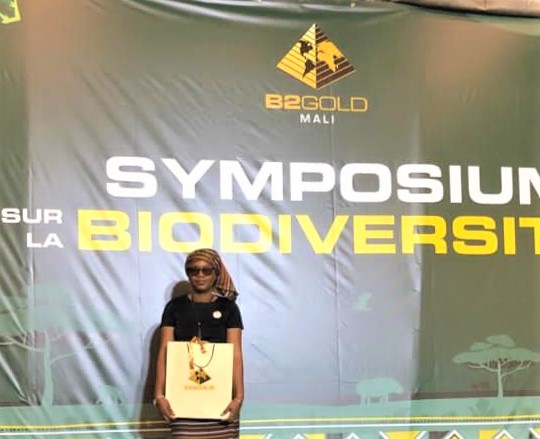 WABES_'s tweet photo. 70 #wildplants belonging to 34 families were identified
as #medicinalplants in Bamafélé. Sacred forests, bushfires, controlled harvesting & agroforestry are some methods adopted by #indigenousPeoples to conserve them.
@DiebkileFily, 2nd Prize winner: #B2GoldAward
#SPIBESAlumni https://t.co/fc7P2GWWbN