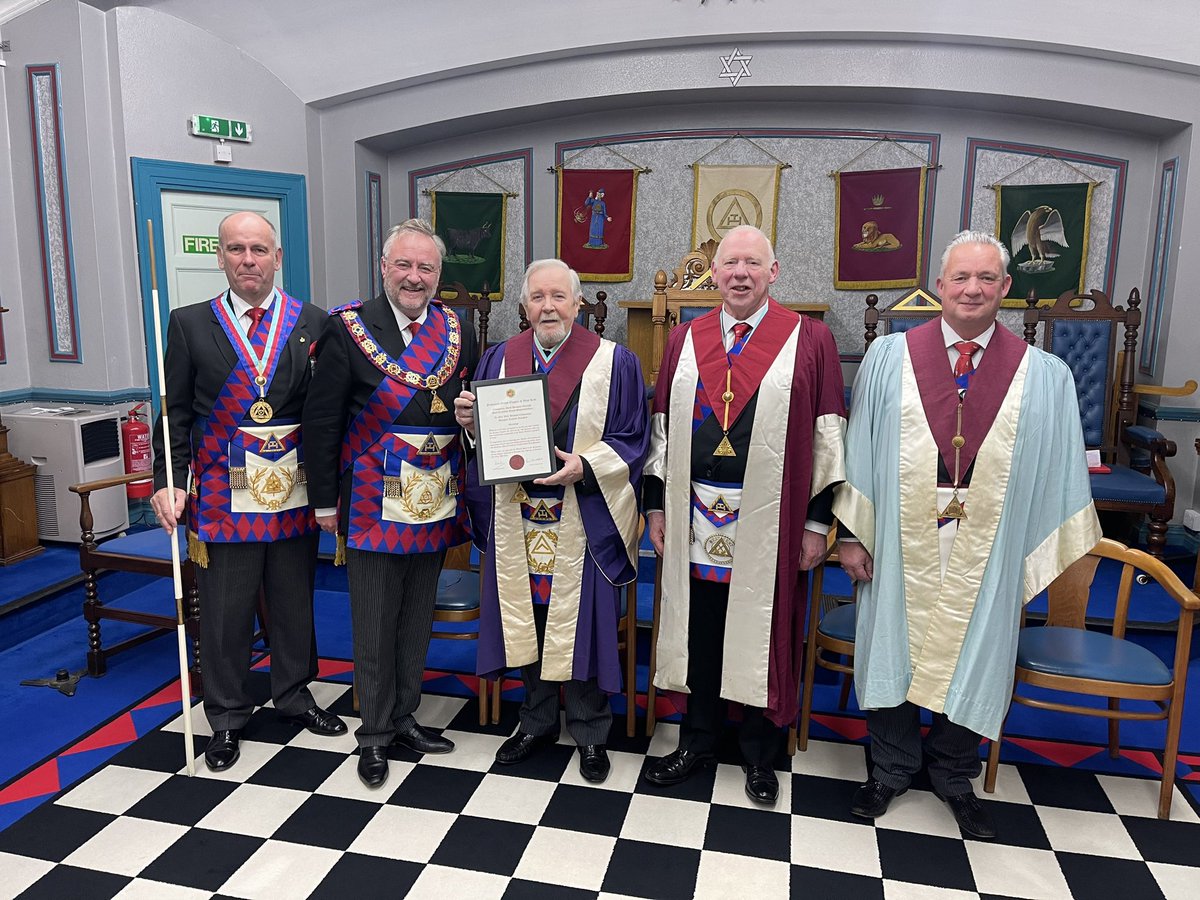 westkentmasons's tweet photo. A spectacular night at Kemnal Chapter with a huge crowd to witness an outstanding ceremony of exaltation followed by the presentation of a 60 year long service citation to Ex Comp Douglas Rainbird - a day I will long remember.  A further candidate and a joining member too !! https://t.co/OS9jzxrA17