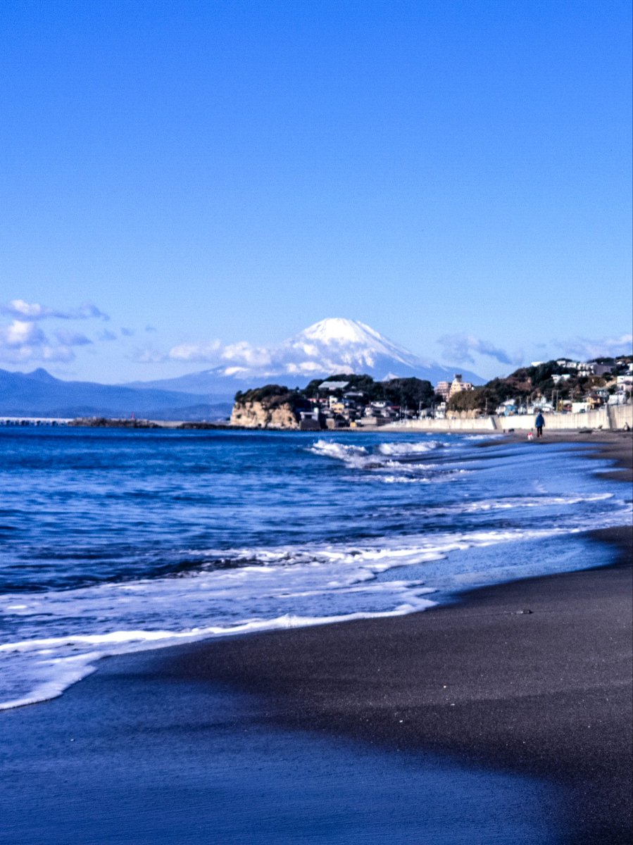 鎌倉七里ヶ浜の海と富士🌊🗻 ＃海 ＃富士山