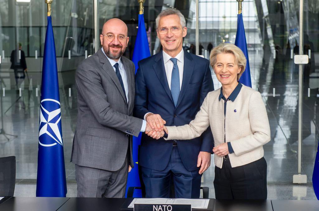 Great to start the New Year signing the 3rd #NATO-#EU declaration with President <a href="/vonderleyen/">Ursula von der Leyen</a> &amp; <a href="/eucopresident/">António Costa</a>. In a world of growing strategic competition, we are determined to take our partnership to the next level. We stand together &amp; we stand with #Ukraine.