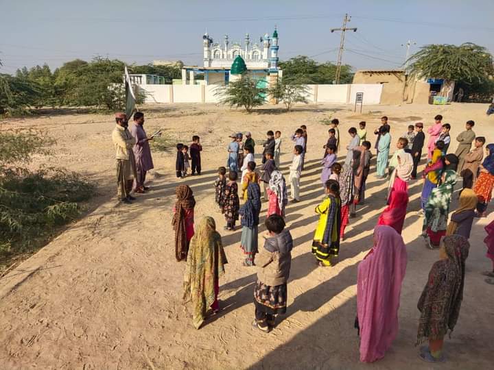 IhtishamBugti's tweet photo. A picture of Govt Primary School Tehsil Sui District Dera Bugti captured by one of my Colleague.
Deprived district remains deprived.
#EducationForAll
#Morning_Assembly
#No_BoundryWall
#Extremely_Cold_Weather
@ZiaKhanqta @MajidBuhair @hamzashafqaat https://t.co/lJR9xkfxZ2