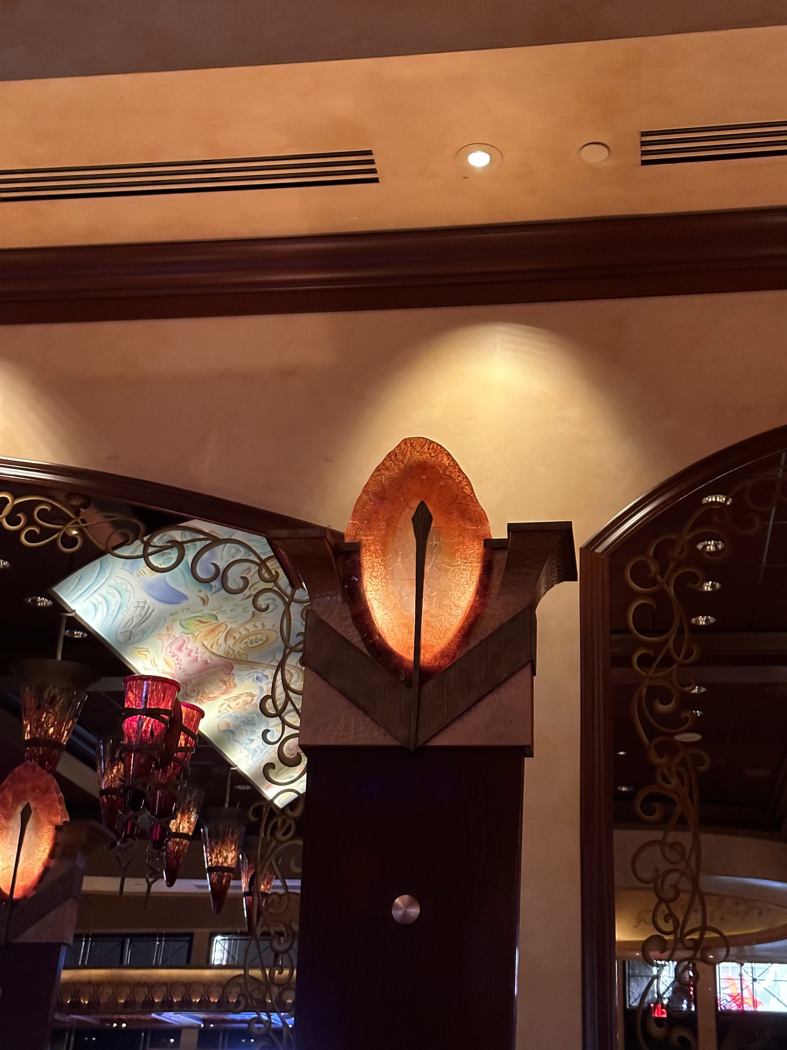 umru on Twitter "first time in cheesecake factory why do they have the eye of sauron in here