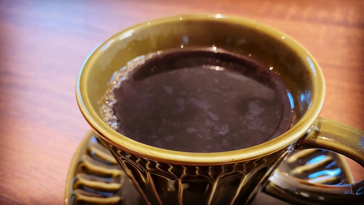 Wedan2007's tweet photo. 軌跡。
#oleeeee cafe
#象の耳
#あげ焼きパン https://t.co/Od8o3pr2dd