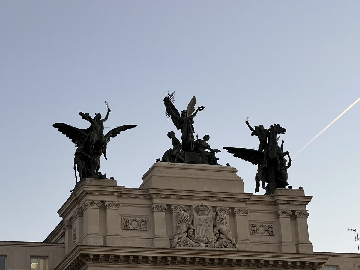 sanitarioccoo's tweet image. #Buenos_dias a por el 2023: trabajo, esfuerzo y compromiso.