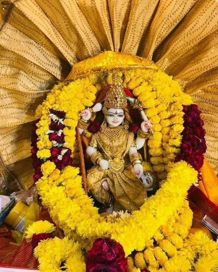 baglamukhipuja's tweet photo. Goddess Bagalamukhi is a perfect example of duality. One can easily find peace and balance in life following her principles. https://t.co/3kV04DGKvQ