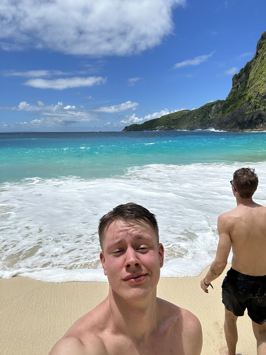 Kegertcsgo's tweet image. #dreelow är back på ny ort