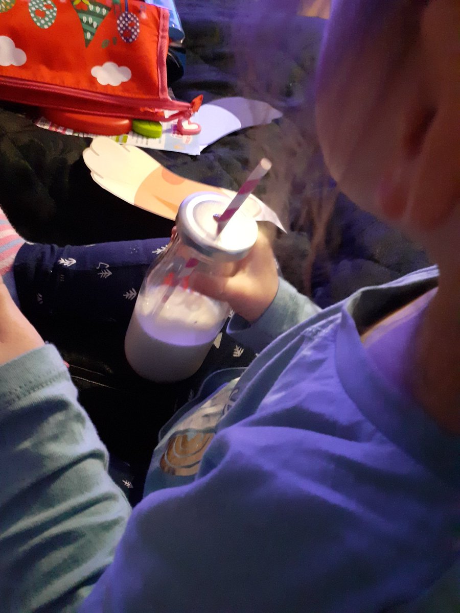 Keef_B_1's tweet photo. Here we go, it's funday. Our #granddaughter is here this morning. @HEYDUGGEE is making jam &amp; guess what she wants to make jam too. Thanks #Duggee.😂
#babysitting #babysittersclub #fun #bestday #BestFriends #crafting #Grandude #TuesdayFun #BeKind #KeepTheFaith #love 
🙏❤✌ https://t.co/Nl3rtxioil
