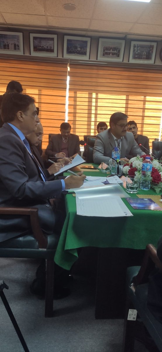 nimaisb's tweet photo. Happening right now
Prof. Dr. Adam Saud, addressing the roundtable conference on 'Naval Developments in Indian Ocean Region- Its Effects in the Region & Beyond."
#nima #IOSC #IRS https://t.co/Hhr1B88q2s