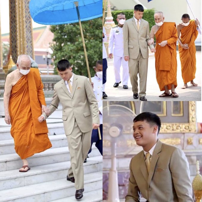 HupzdNM9qWxEwUq's tweet photo. ขอพระองค์ทรงพระเจริญ https://t.co/KQvAf6o1p5