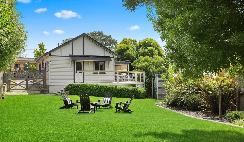 BowralAustralia's tweet photo. Property for rent in 4 Yarrawa Road, Moss Vale, NSW 2577
$650 pw

Check link here: https://t.co/dx0qQjYKro 
#bowral #realtycomau #property https://t.co/M2UxQrvS4v