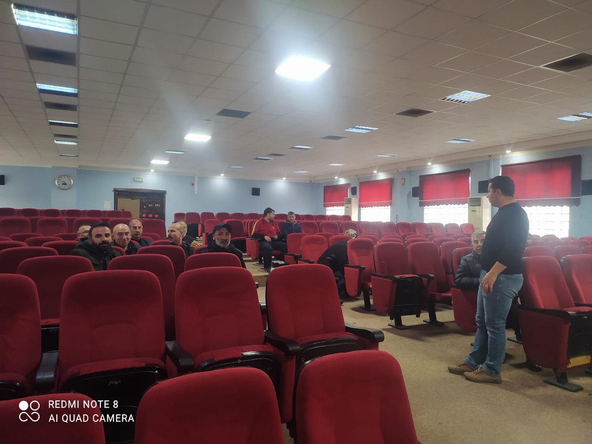 KayapRam's tweet photo. Kayapınar bölgesinde bulunan okullarımızda görev yapan yardımcı personel, kantin görevlileri, servis şoförleri ve güvenlik görevlilerine yönelik ' Öfke ve Stres Yönetimi ' konulu eğitimimiz gerçekleştirildi. https://t.co/UrjwqkV6aq
