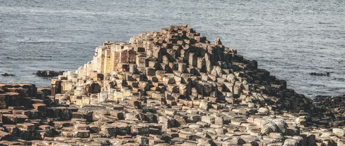 🚨 Here is my new blog post about hexagonal architecture! 🚨 

#designPattern #hexagonalArchitecture #portAdapterArchitecture #architecturalPattern #typescript

A thread 🧵👇