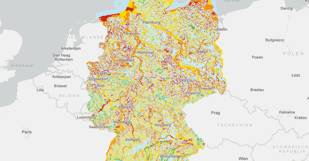 Esri_de's tweet photo. Im Rahmen der Wasserrahmenrichtlinie hat das Umweltbundesamt vierzehn Dashboards in einer Anwendung vereint. Die Wasserrahmenrichtlinie dient dem umfassenden Schutz von Flüssen, Seen, Gewässern und des Grundwassers. 

➡️ https://t.co/p8cCM3y9tP

#dashboard #umwelt https://t.co/alCZWjb9tO