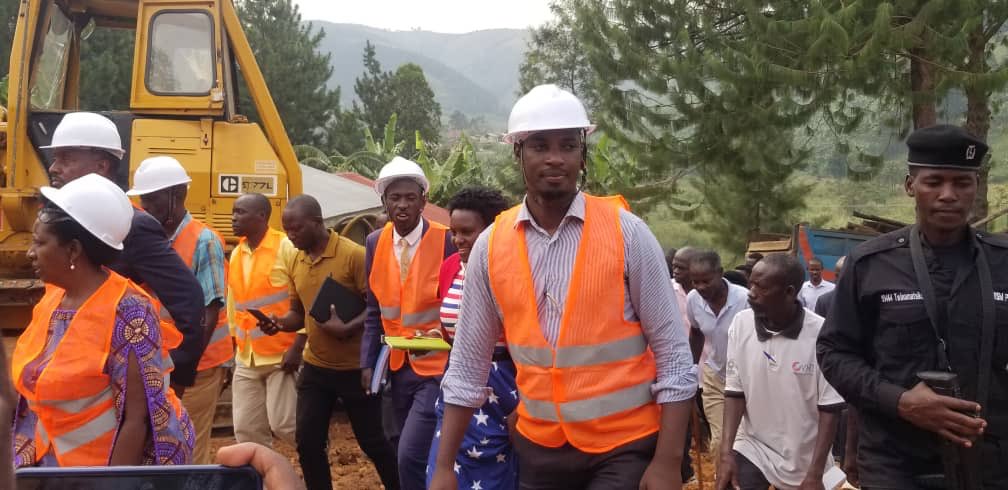 RwamparaP's tweet photo. Yesterday,Rwampara District launched construction at Nyabikungu HC 2 which has been advanced to a health centre 3 level. Over 900M bunch has been secured for this project. Thank you Hon @KankundaAmos for the lead with our LG @Parliament_Ug @GovUganda @MinofHealthUG @DianaAtwine https://t.co/6or2EWj5bQ
