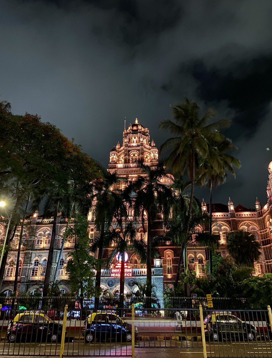 1harshitjaiswal's tweet photo. Mumbai♥️
.
.
.
#shotoniphone #mumbai #mumbaicity #southbombay #photography #travel #natgeoindia #IncredibleIndia https://t.co/RLaLRMI7Fz