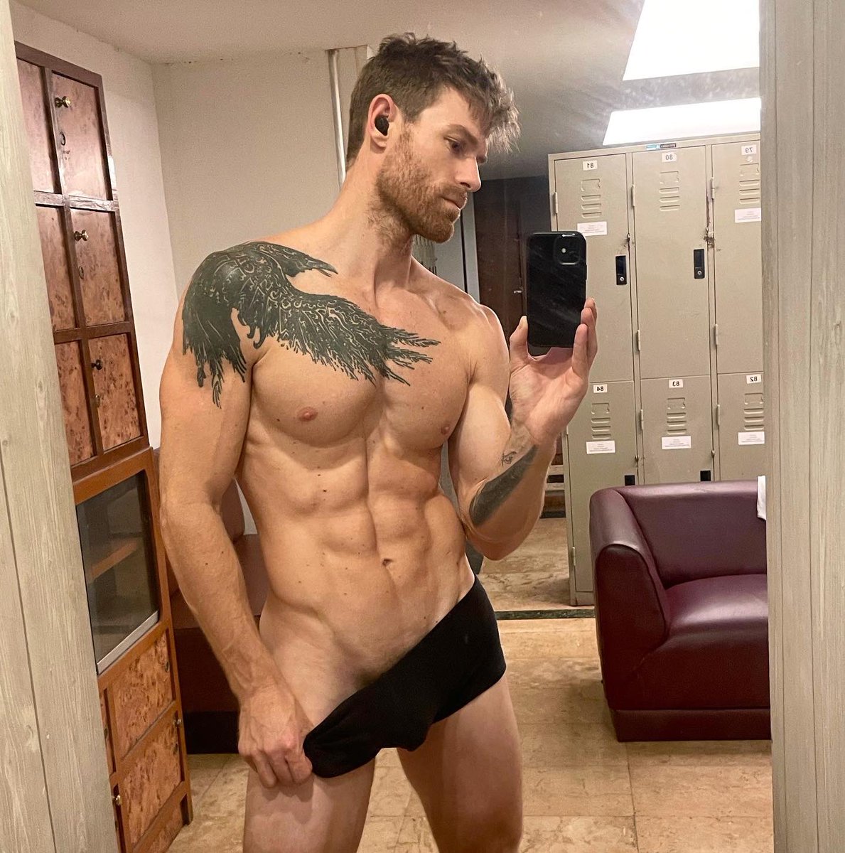 AtlasWilborn_'s tweet photo. 🧖🏼‍♂️ https://t.co/40fF6psecv