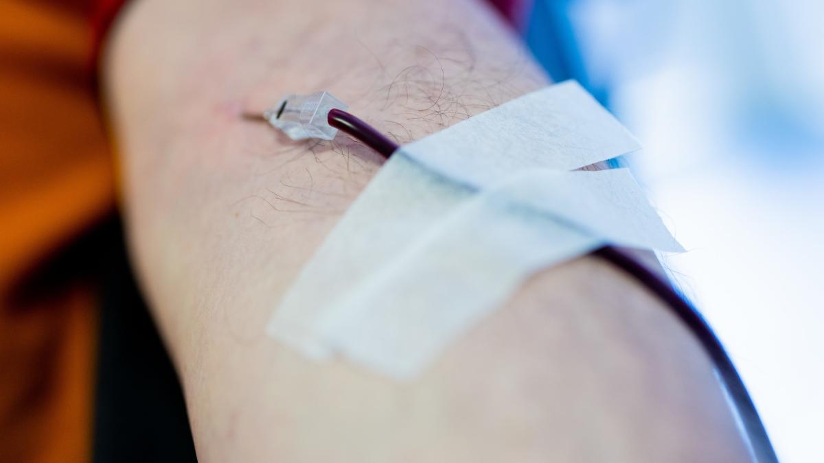 Lauterbach will Blutspendeverbot für homosexuelle Männer abschaffen to.welt.de/ibcPB1h