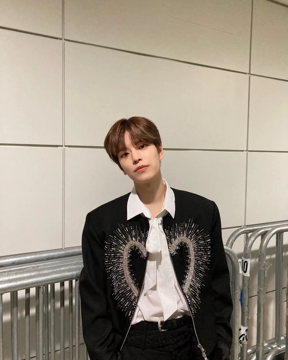 seungmin tweet media