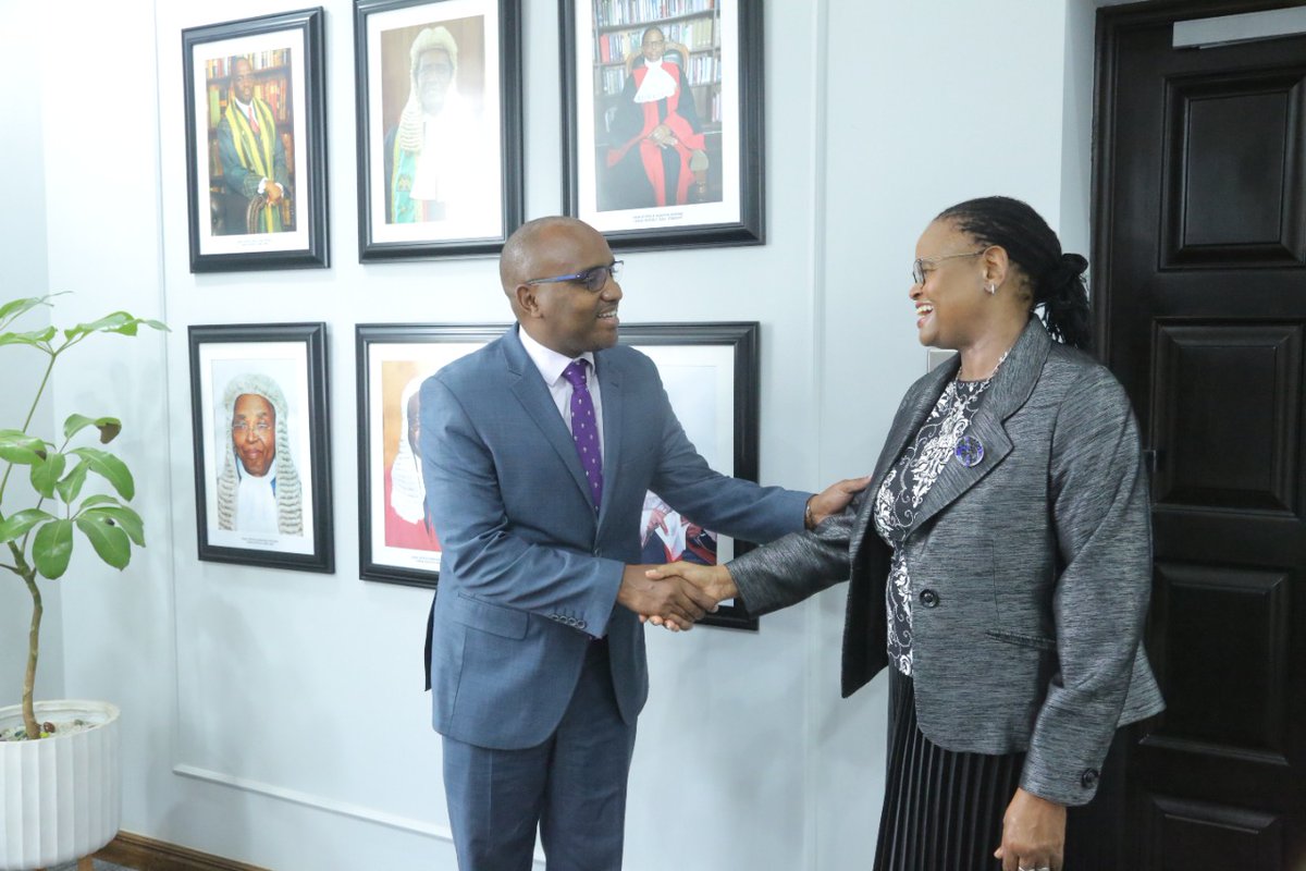 KCBInKenya's tweet photo. This morning our Group CEO @Saagite paid a courtesy call on the Chief Justice of the Republic of Kenya and the President of the Supreme Court of Kenya @CJMarthaKoome. https://t.co/lLw2ERz78Y