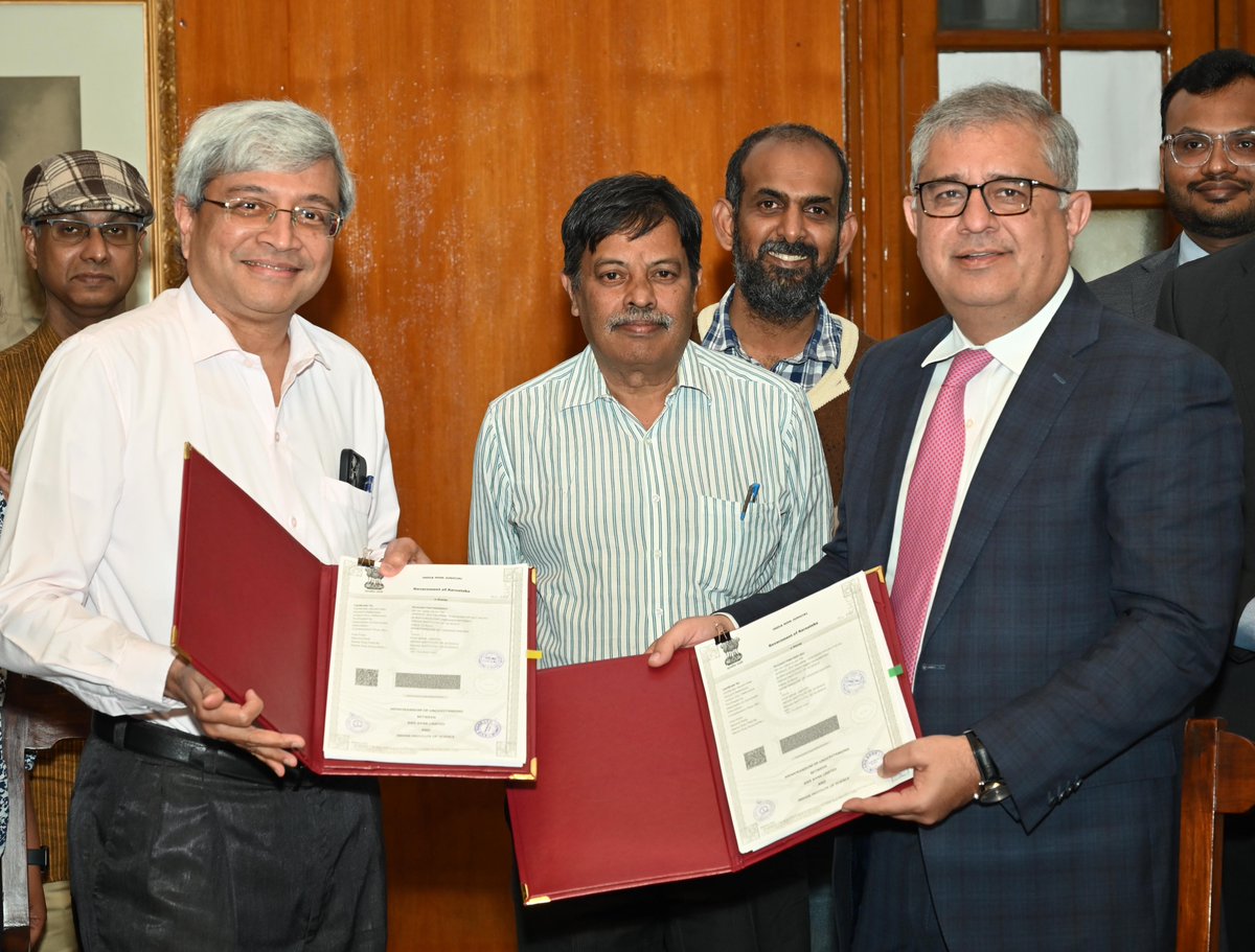 iiscbangalore's tweet image. We are excited to partner with @AxisBank to establish a Centre for Mathematics and Computing at IISc. It will provide a platform for advancing research and innovation in diverse areas, with state-of-the-art labs and programmes.
iisc.ac.in/events/axis-ba…