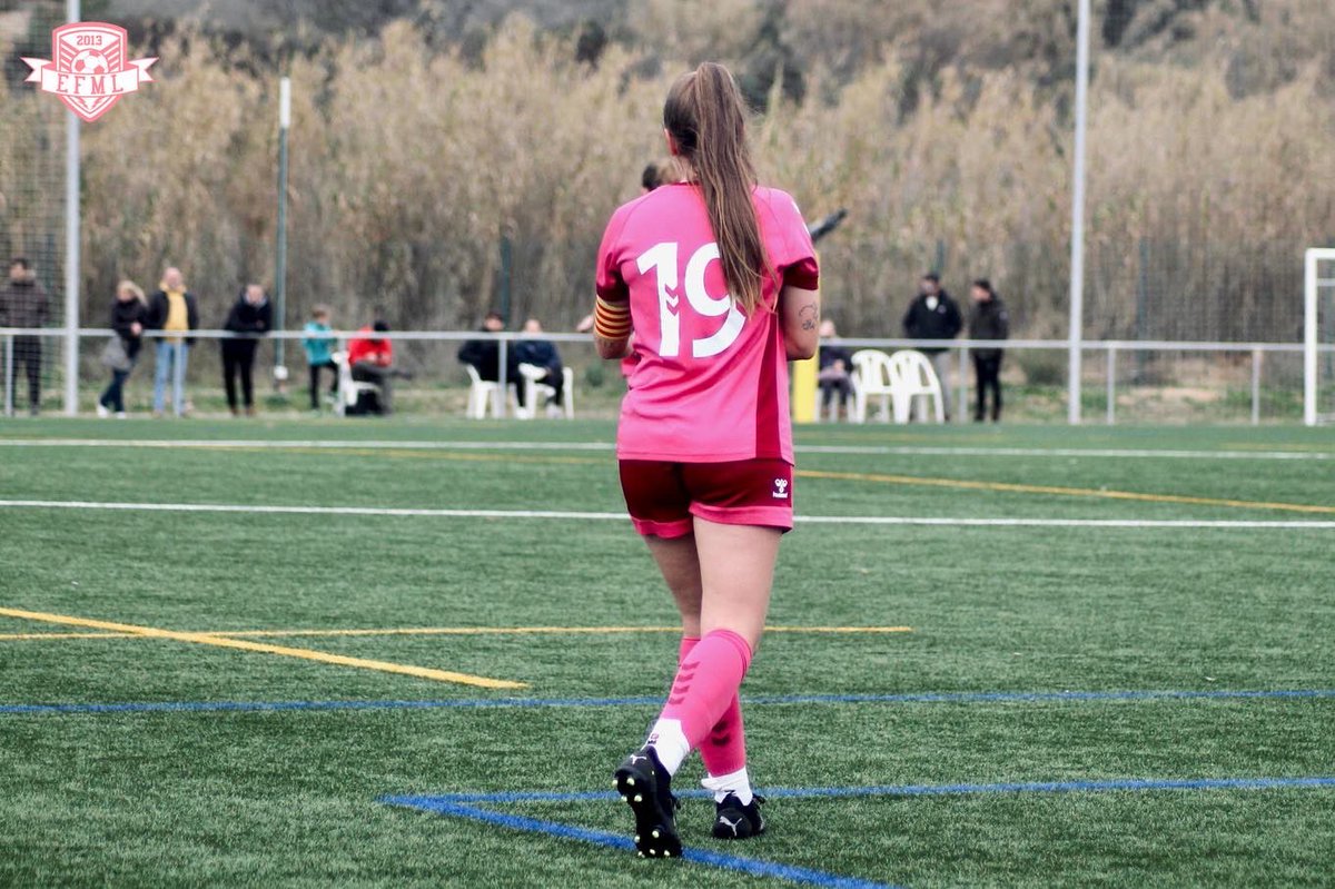 EFMLanzarote's tweet photo. 📸 Aquí teniu un recull de fotografies de la jornada 14 del PRIMER EQUIP!!!

#sentimentefml 
#futfem https://t.co/uEImjUvOfR