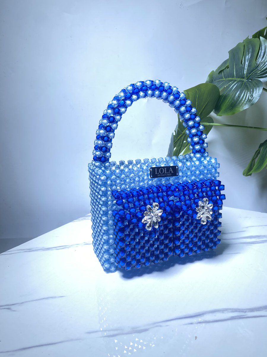 HANDMADE BEADED BAGS tweet media