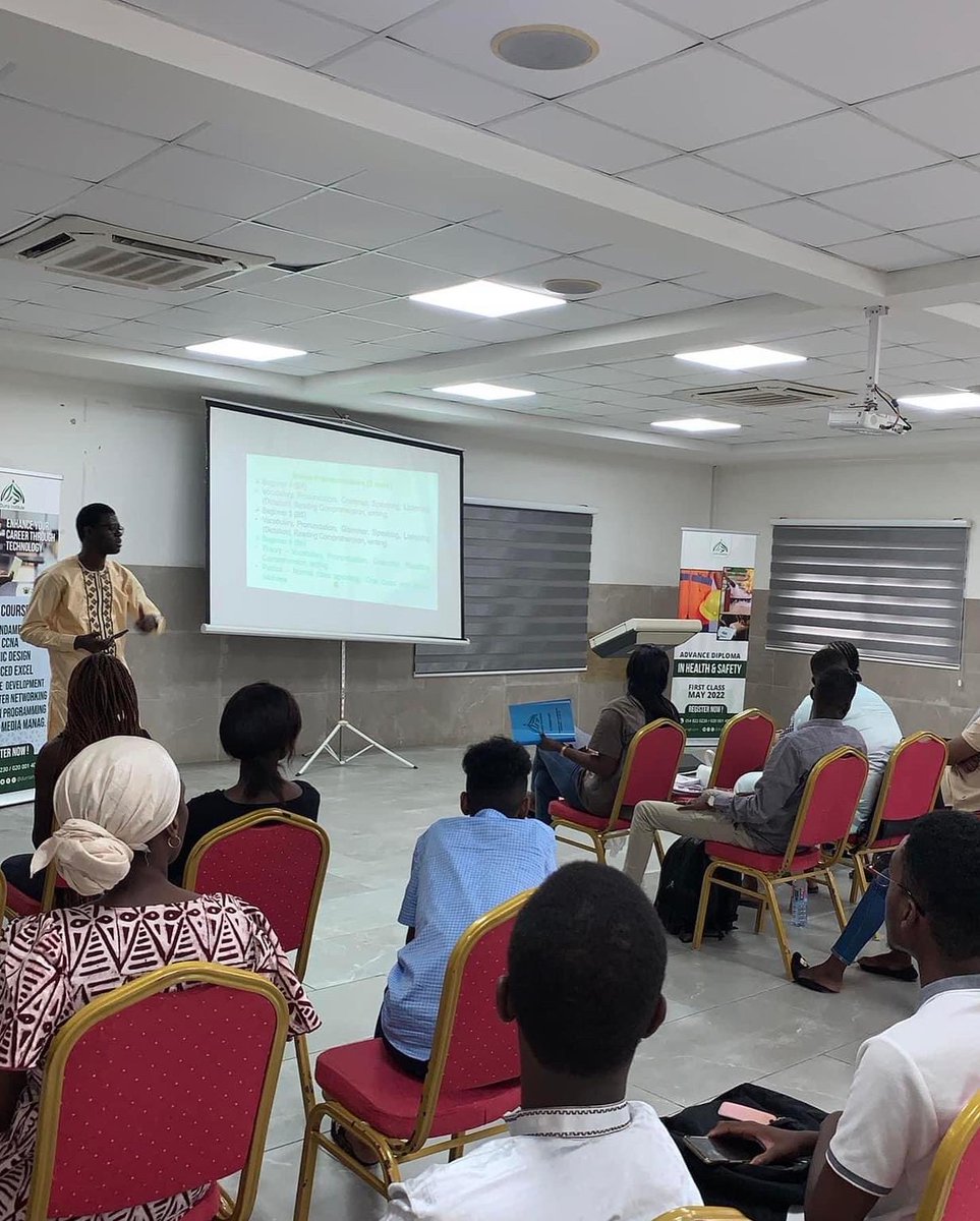 Durrainstitut's tweet photo. Class going on at Durra institute of languages.
Bonne reprise à tous!
#DURRAINSTITUTE #learnenglish #englishlanguageschool #englishlanguagelearning https://t.co/d09bEuQBnp