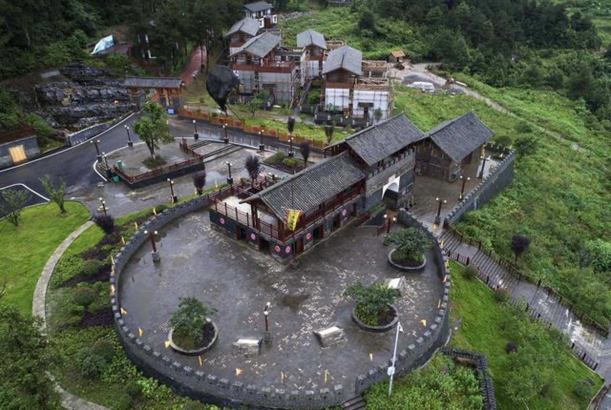 Good news. 10 units in Guizhou won the title “Provincial Nature Education Base”. Up to now, #Guizhou has established a total of 20 provincial nature education bases, and more than 50 nature-related courses have been designed. #Nature #Scenery  #NaturalParadise