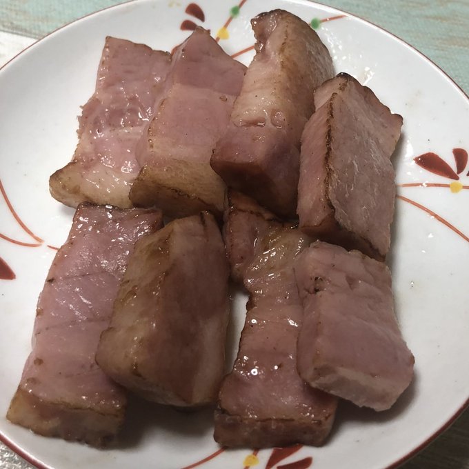 おやつ。
わさびと醤油で食べる 