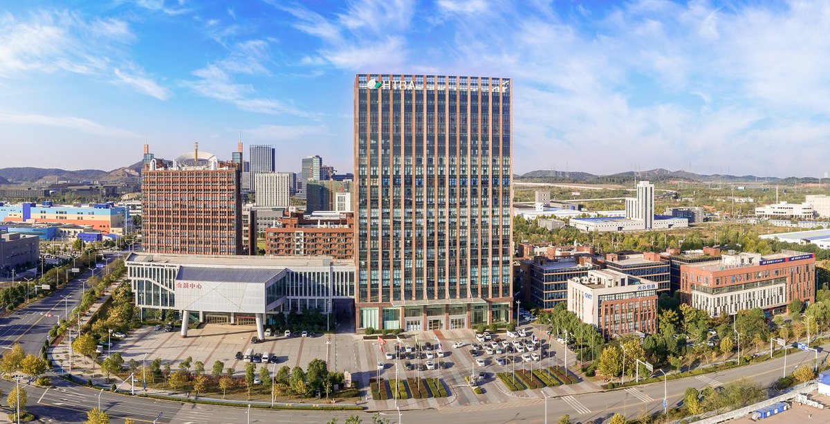 OpticsValleyCN's tweet photo. #The total output value of #Biolake in #OVC increased by 48% year-on-year. The area also havs cultivated 32 companies with an output value of over 100 million yuan ($14.77 million). It is now home to 3,000+ biomedicine and 39 most promising listed companies.ππ #OVCindustry https://t.co/y5Eds5OZ8g
