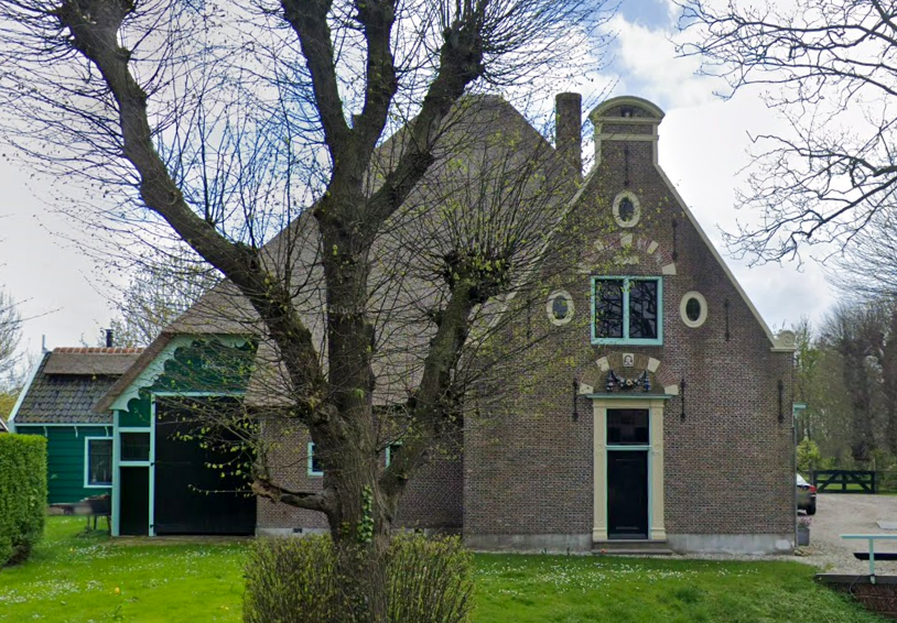 dutchbuildings's tweet photo. A historic farm in #Twisk (Noord-Holland). It was built in 1715. https://t.co/WOEPQWSpJF
