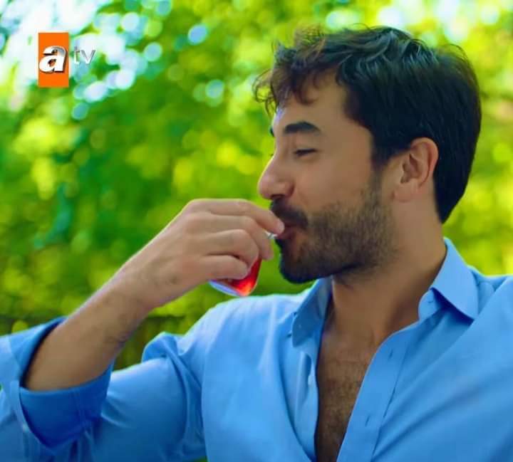 loli_morcillo's tweet photo. Günaydın, Gökhan ile bir çay sabaha başlamak için harika olur. 
#GökhanAlkan https://t.co/iLxhh7AZEl